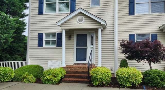 Photo of 575 Cambridge Ct Unit G1, Hardy, VA 24101