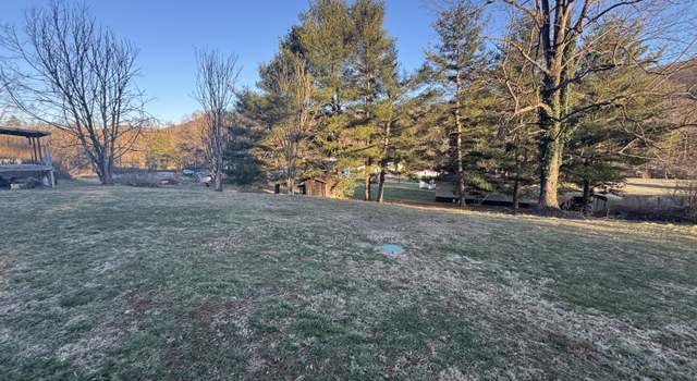 Photo of 150 Crestwood Dr, Narrows, VA 24124