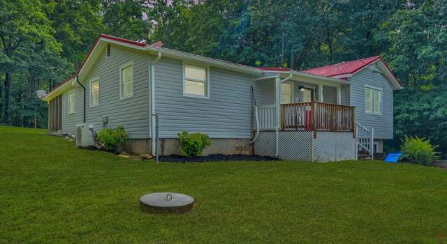 Photo of 187 Fiddlers Green Rd, Bassett, VA 24055