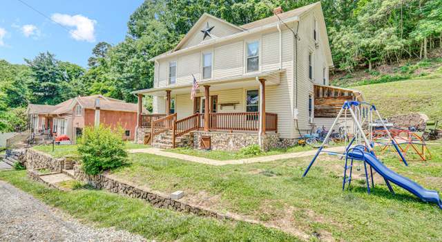 Photo of 131 Indian Ln, Eagle Rock, VA 24085