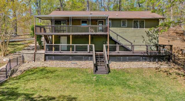 Photo of 202 Sherwood Dr, Huddleston, VA 24104