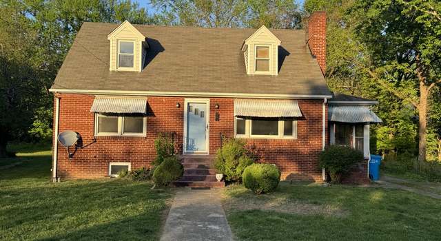 Photo of 1037 Forest Park Blvd NW, Roanoke, VA 24017