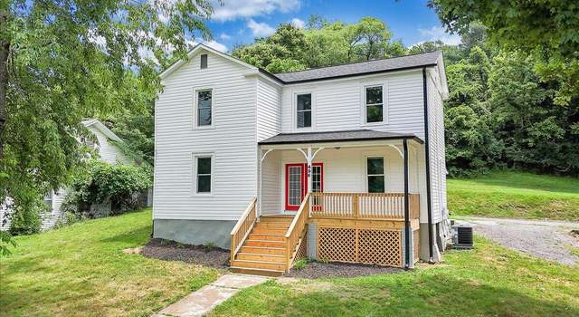 Photo of 496 Boyd St, Buchanan, VA 24066