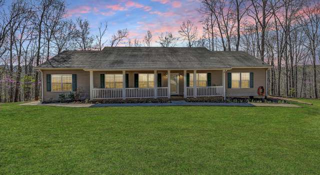 Photo of 430 Braxton Dr, Buchanan, VA 24066