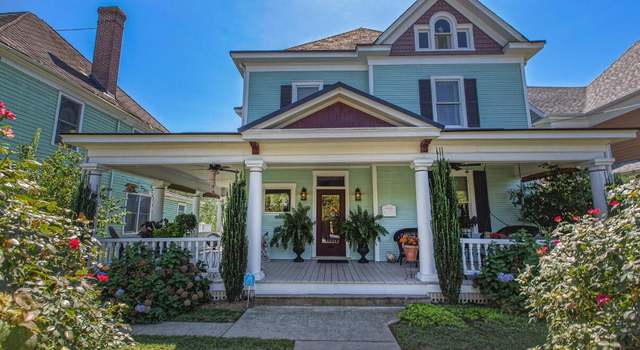 Photo of 418 Day Ave SW, Roanoke, VA 24016