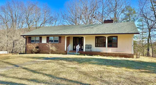 Photo of 1029 Cliftwood Cir, Clifton Forge, VA 24422