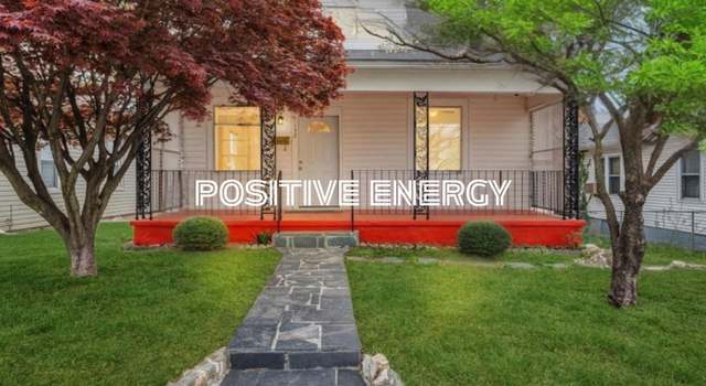 Photo of 1132 Montrose Ave SE, Roanoke, VA 24013