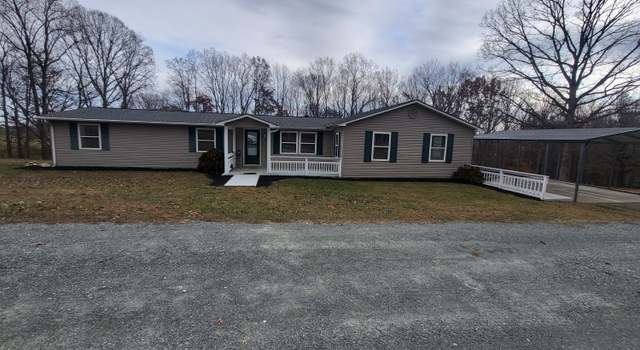 Photo of 39 Foxfire Rd, Wirtz, VA 24184