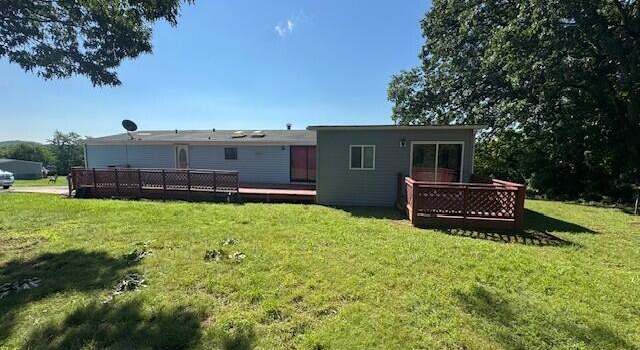 Photo of 402 Mountain Meadow Dr, Vinton, VA 24179