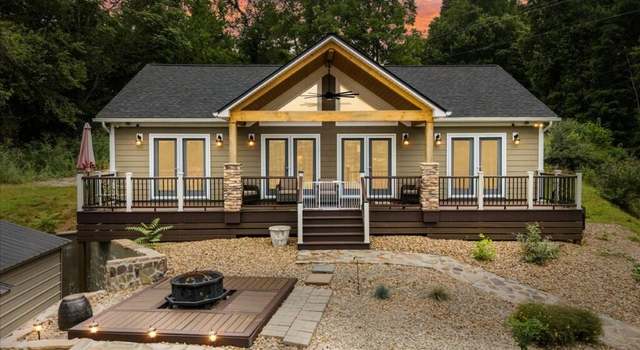 Photo of 3067 Julia Simpkins Rd, Hiwassee, VA 24347
