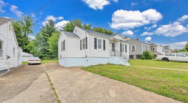 Photo of 107 Roselawn Hts, Martinsville, VA 24112