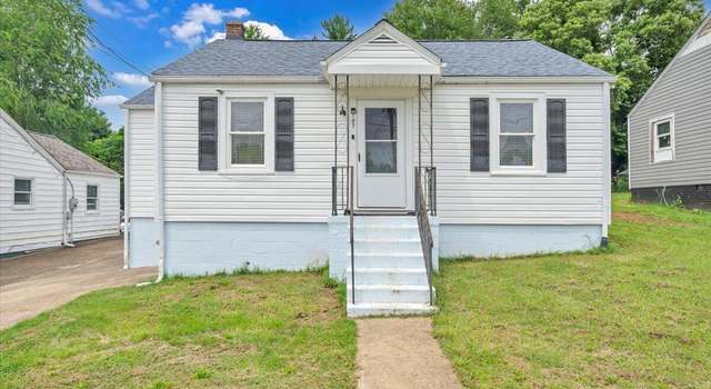 Photo of 107 Roselawn Hts, Martinsville, VA 24112