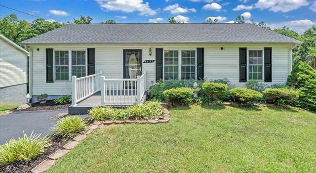 Photo of 4832 Autumn Ln NW, Roanoke, VA 24017