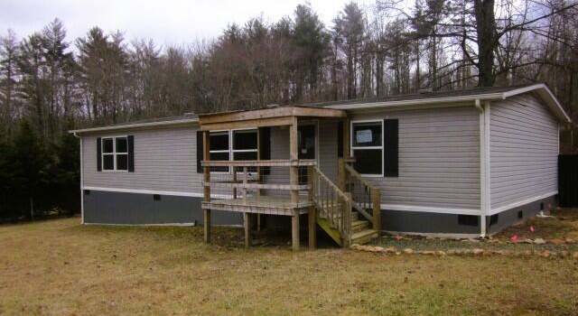 Photo of 428 Agnes Ln NW, Willis, VA 24380