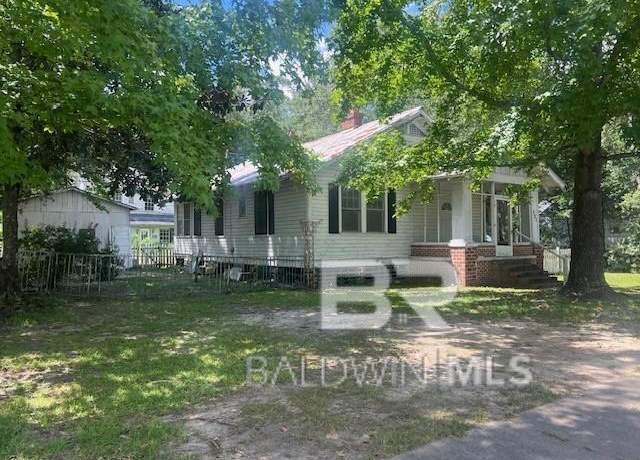 Property at 321 Grant St, Chickasaw, AL 36611, 2 beds, 1 bath