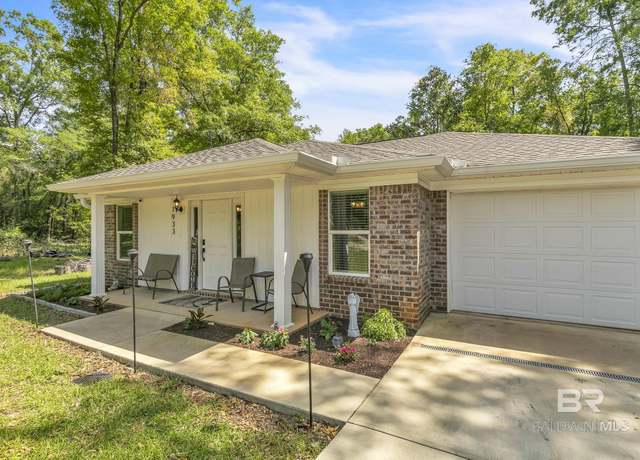 Property at 1933 Wildwood Pl, Mobile, AL 36609, 4 beds, 2 baths