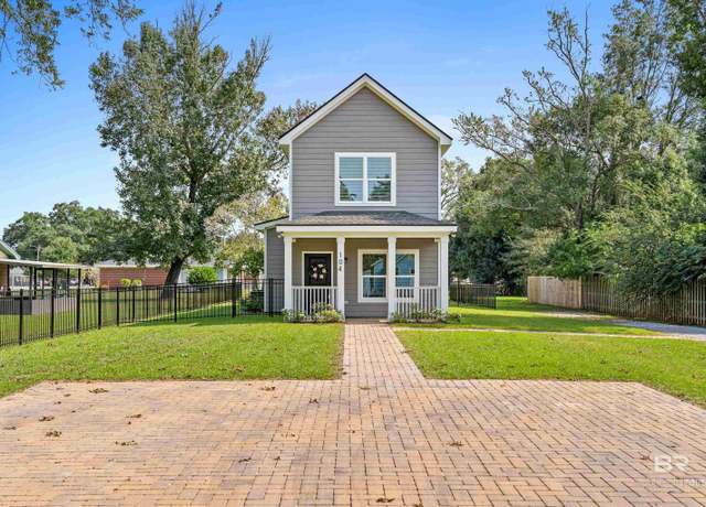 Property at 104 NE 3rd St, Summerdale, AL 36580, 3 beds, 2 baths