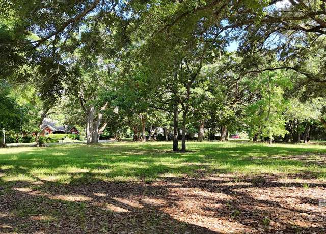 Property at 1700 Twisted Oak Cir, Gulf Shores, AL 36542
