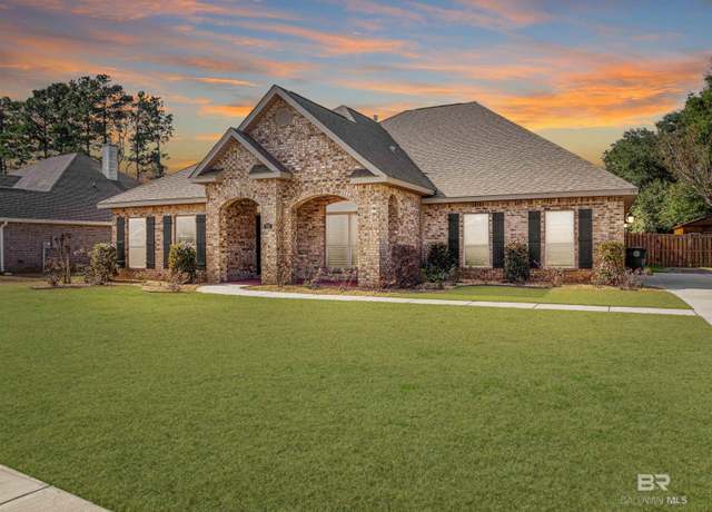 Property at 737 Winesap Dr, Fairhope, AL 36532, 5 beds, 3 baths
