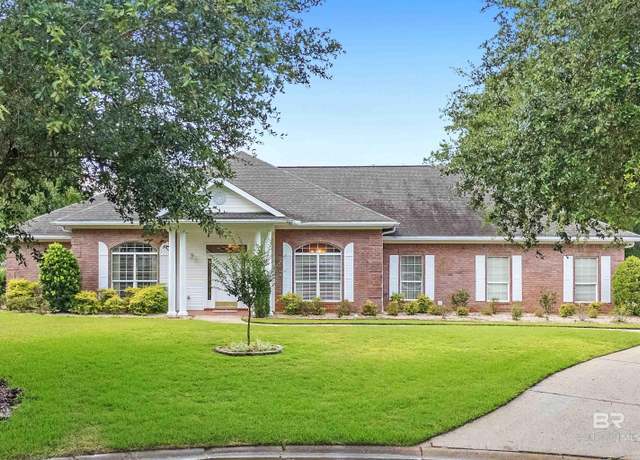 Property at 715 Village Dr, Gulf Shores, AL 36542, 3 beds, 3 baths