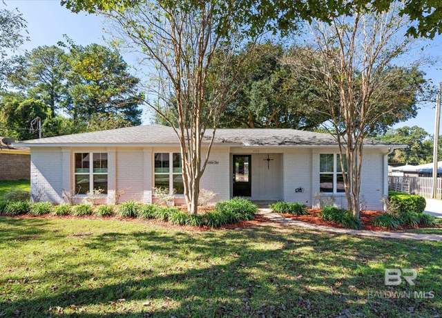 Property at 202 Denise Ln, Spanish Fort, AL 36527, 3 beds, 2 baths