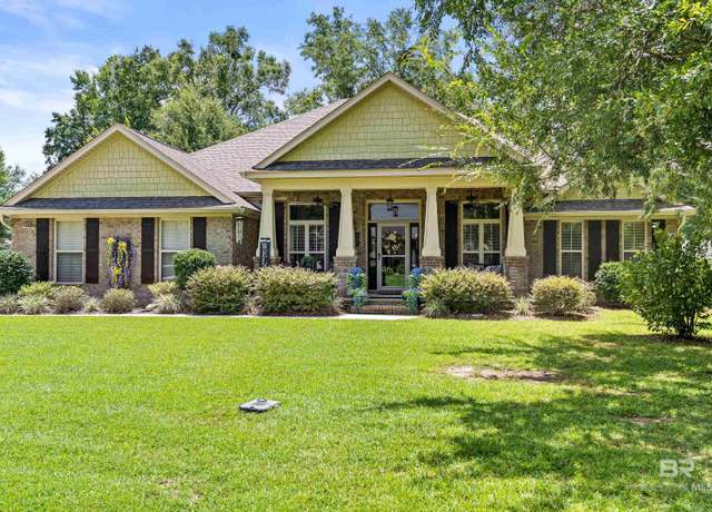 Property at 704 Edinburgh Ave, Foley, AL 36535, 4 beds, 3 baths
