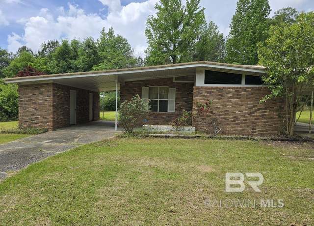 Property at 101 Birch Dr, Brewton, AL 36426, 3 beds, 1.5 baths