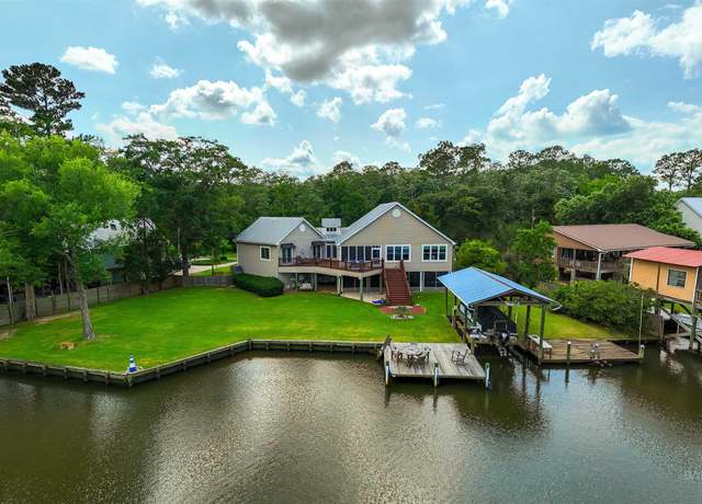 Property at 16572 E Keeney Dr, Fairhope, AL 36532, 3 beds, 2.5 baths