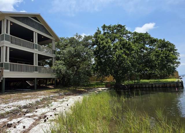 Property at 544 S Windmill Ridge Rd, Gulf Shores, AL 36542, 3 beds, 2 baths