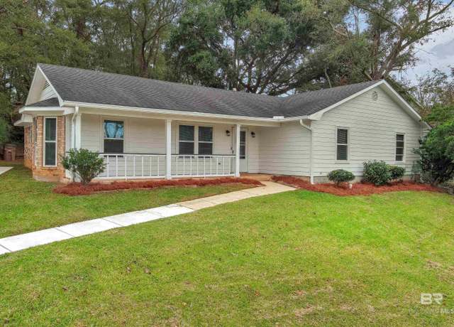 Property at 7000 S Woodlea Dr, Mobile, AL 36695, 3 beds, 2 baths