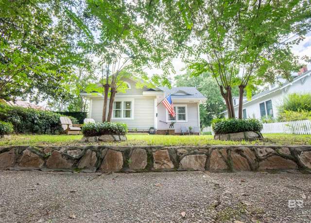 Property at 60 Bienville Ave, Mobile, AL 36606, 3 beds, 2 baths