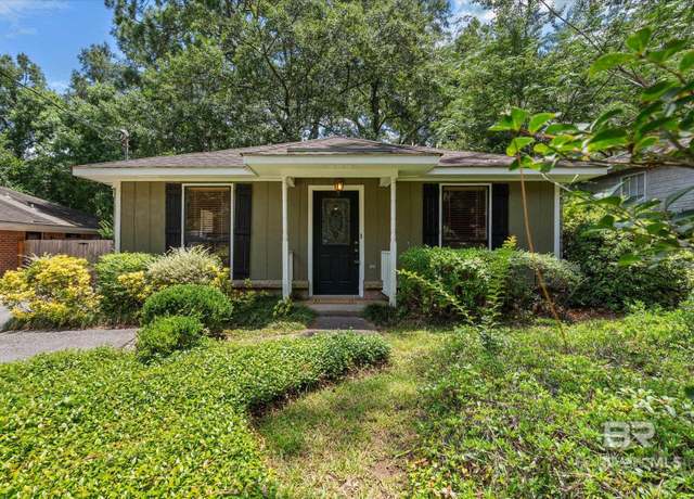 Property at 909 Schaub Ave, Mobile, AL 36609, 3 beds, 2 baths