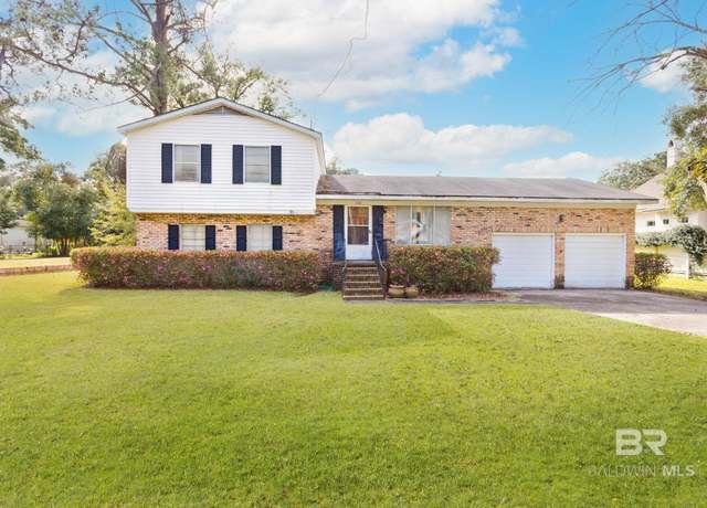 Property at 110 Fig Ave, Fairhope, AL 36532, 3 beds, 2 baths
