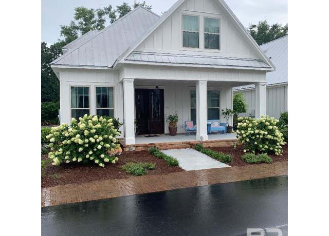 Property at 40 Bay Pointe Ct, Fairhope, AL 36532, 4 beds, 3.5 baths