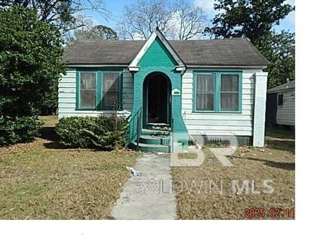 Property at 559 Williams St, Mobile, AL 36606, 2 beds, 1 bath
