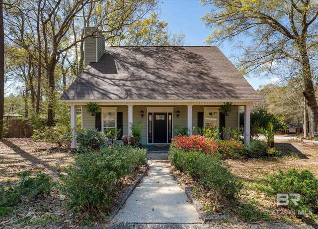 Property at 3116 W Autumn Ridge Dr, Mobile, AL 36695, 3 beds, 2.5 baths