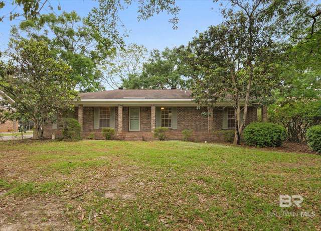 Property at 2405 Pavan Dr, Mobile, AL 36693, 3 beds, 2 baths