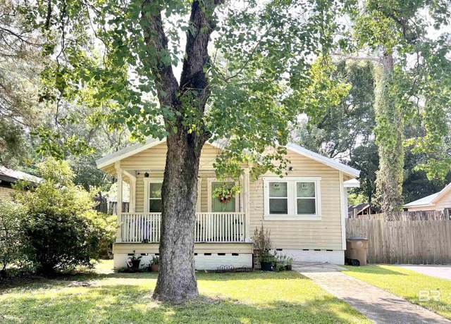 Property at 565 Seminole St, Mobile, AL 36606, 2 beds, 2 baths