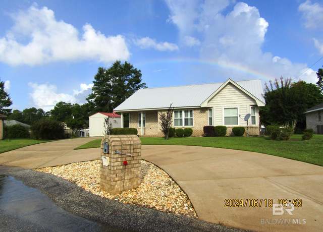 Property at 2882 Eslava Cir, Lillian, AL 36549, 3 beds, 2 baths