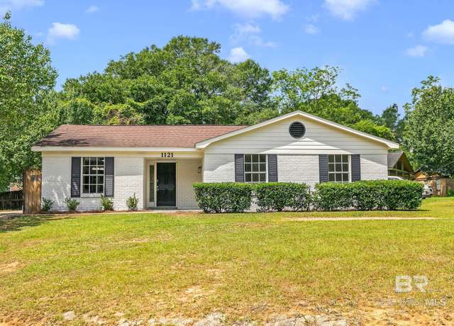 Property at 1121 Orangeburg Dr, Mobile, AL 36608, 4 beds, 2 baths