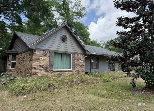Property at 7540 Paddock Dr, Theodore, AL 36582, 3 beds, 2 baths