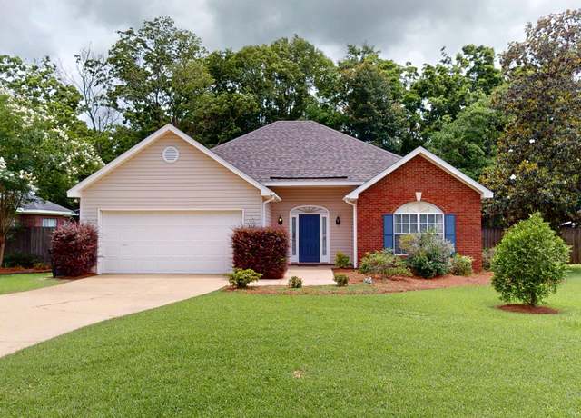 Property at 20575 Lowry Dr, Fairhope, AL 36532, 3 beds, 2 baths