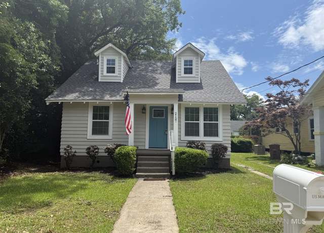 Property at 2157 Homewood St, Mobile, AL 36606, 3 beds, 2 baths