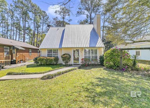 Property at 809 E 23rd Ave, Gulf Shores, AL 36542, 3 beds, 2 baths