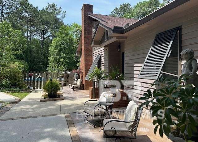 Property at 29441 Hidden Creek Cir, Daphne, AL 36526, 5 beds, 4.5 baths