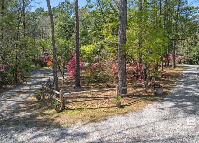 Property at 29441 Hidden Creek Cir, Daphne, AL 36526, 5 beds, 4.5 baths
