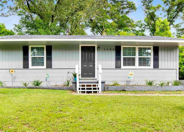 Property at 1508 Phillips Ln, Mobile, AL 36618, 4 beds, 3 baths