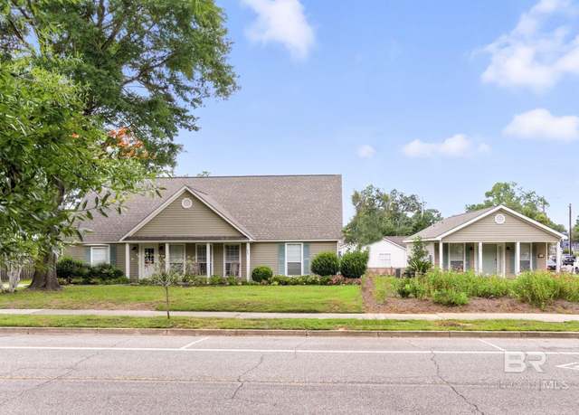 Property at 213 Fels Ave, Fairhope, AL 36532, 5 beds, 3 baths