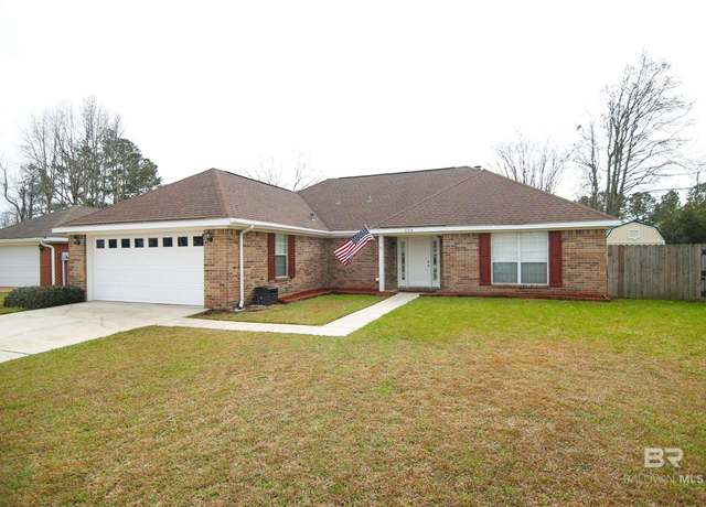 Property at 504 Glenwood Cir, Foley, AL 36535, 3 beds, 2 baths