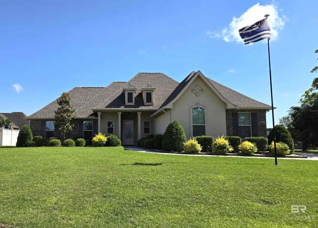 Property at 1109 Orlando Dr, Foley, AL 36535, 3 beds, 2 baths